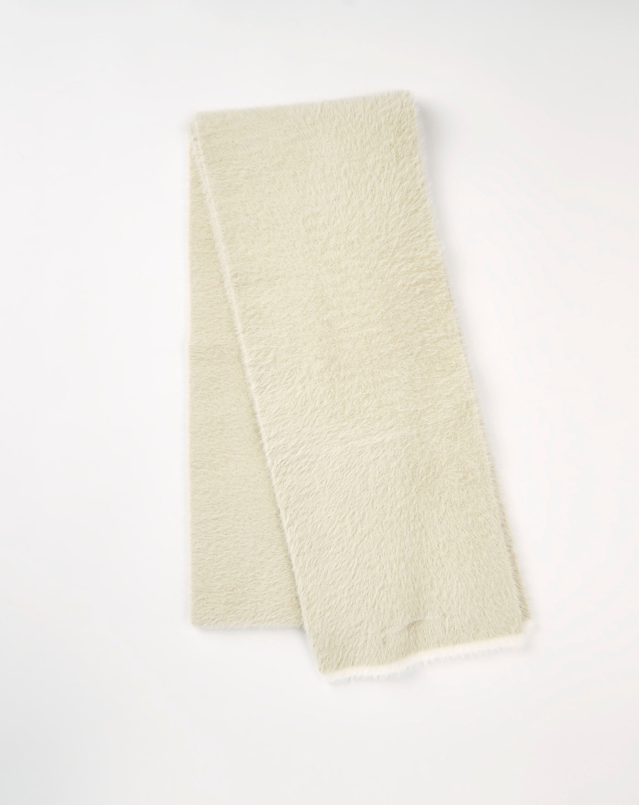 Neve Scarf