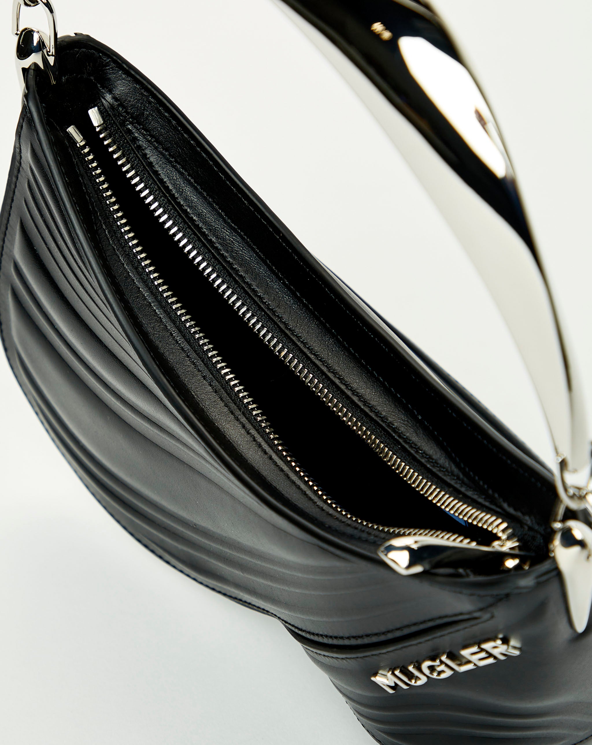 Small Metal Handle Spiral Bag