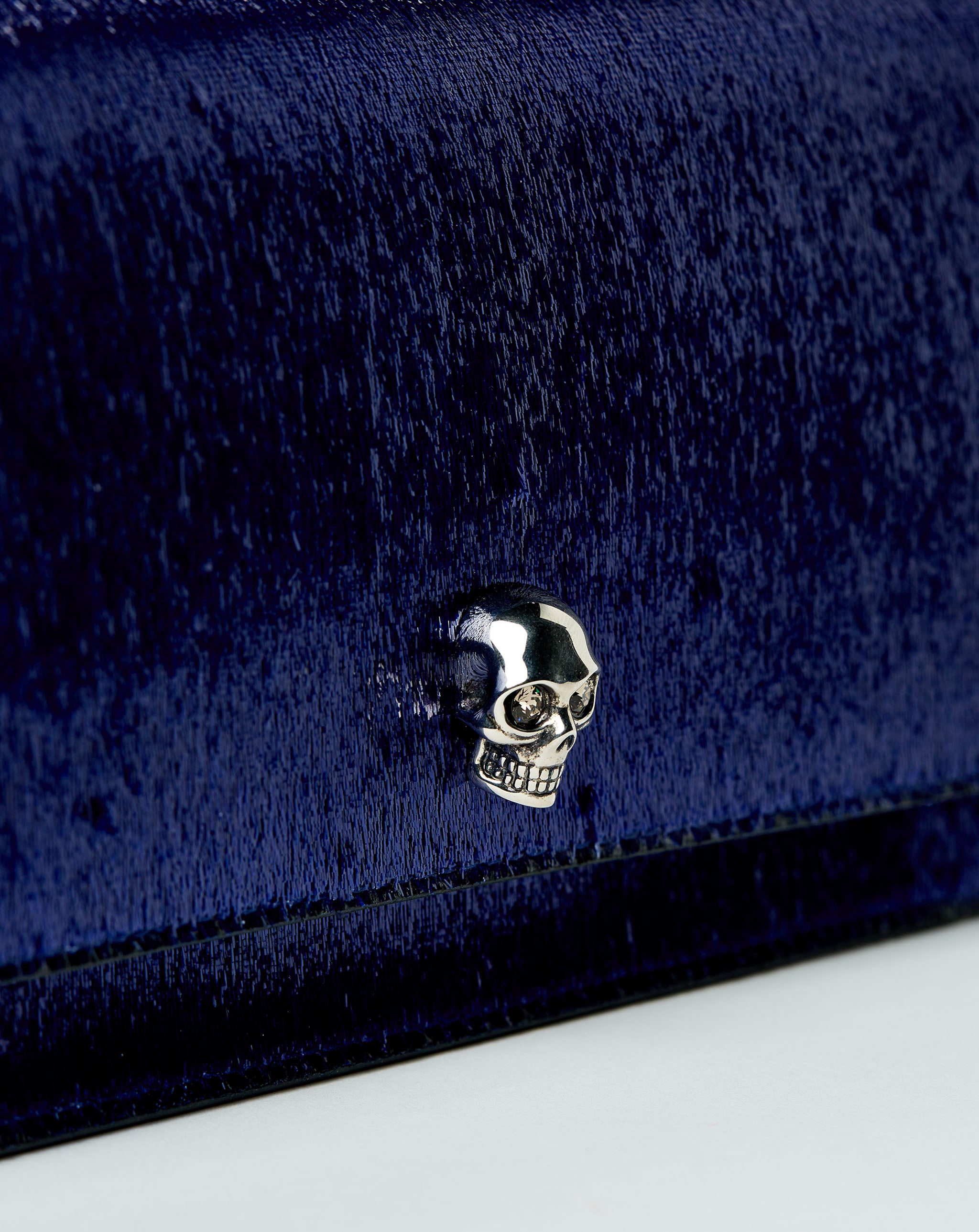 Small Skull Clutch