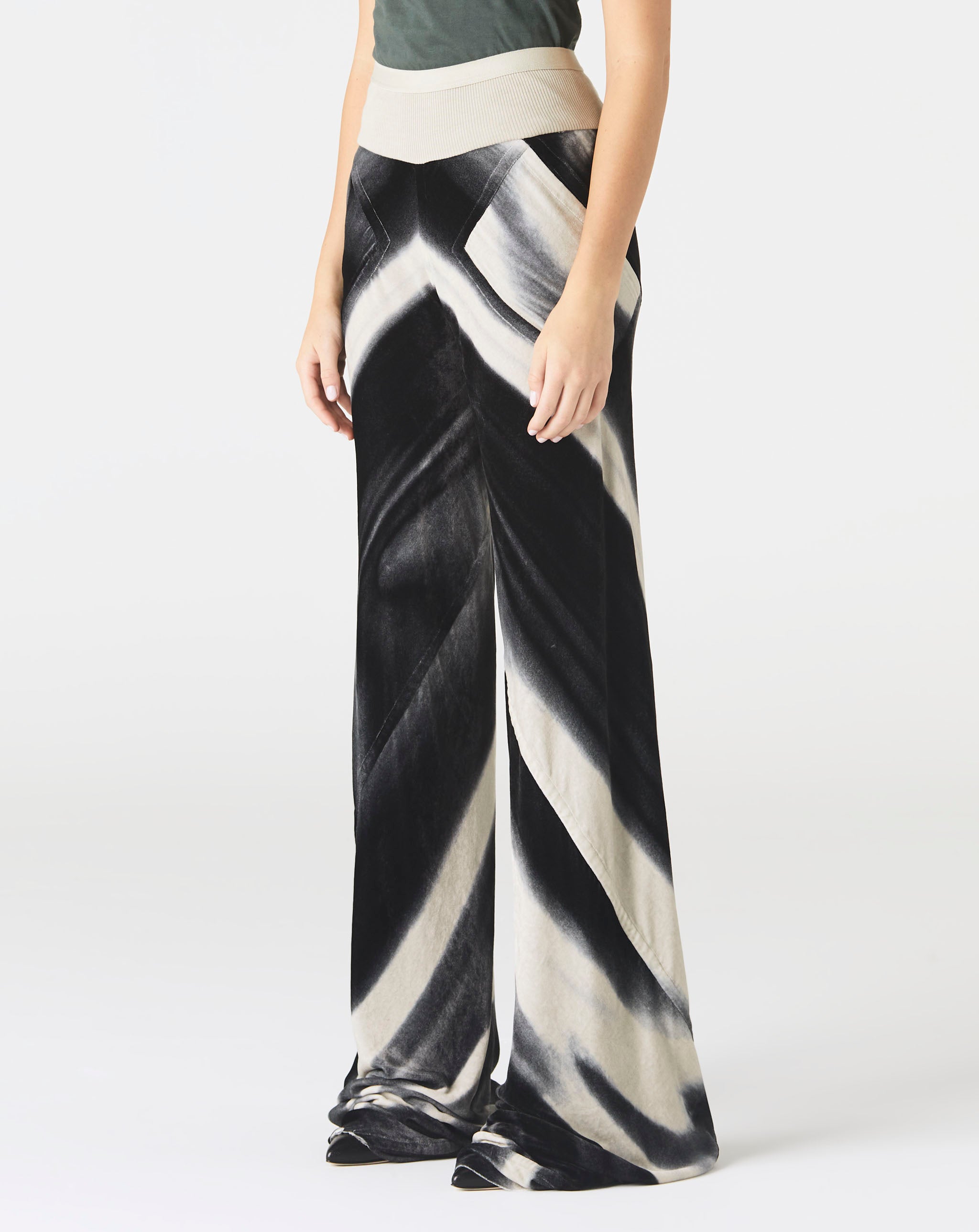 Velvet Pull on Pant