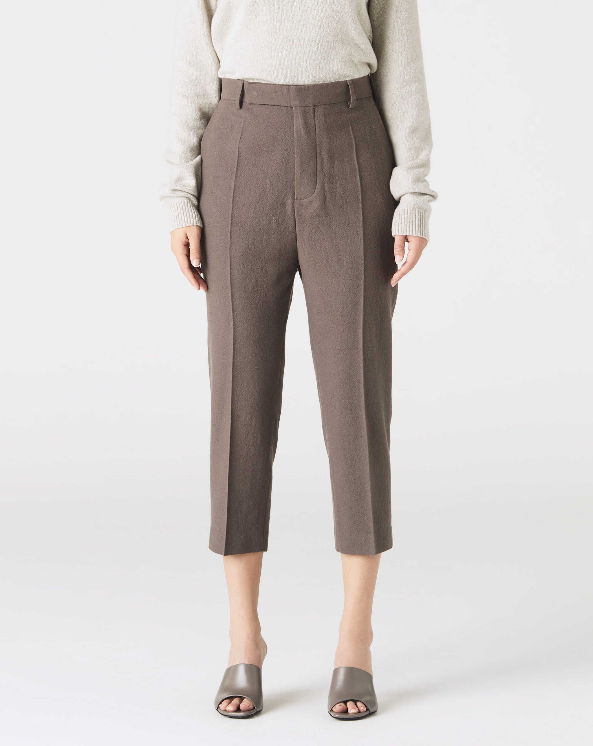Straight Leg Cropped Pant