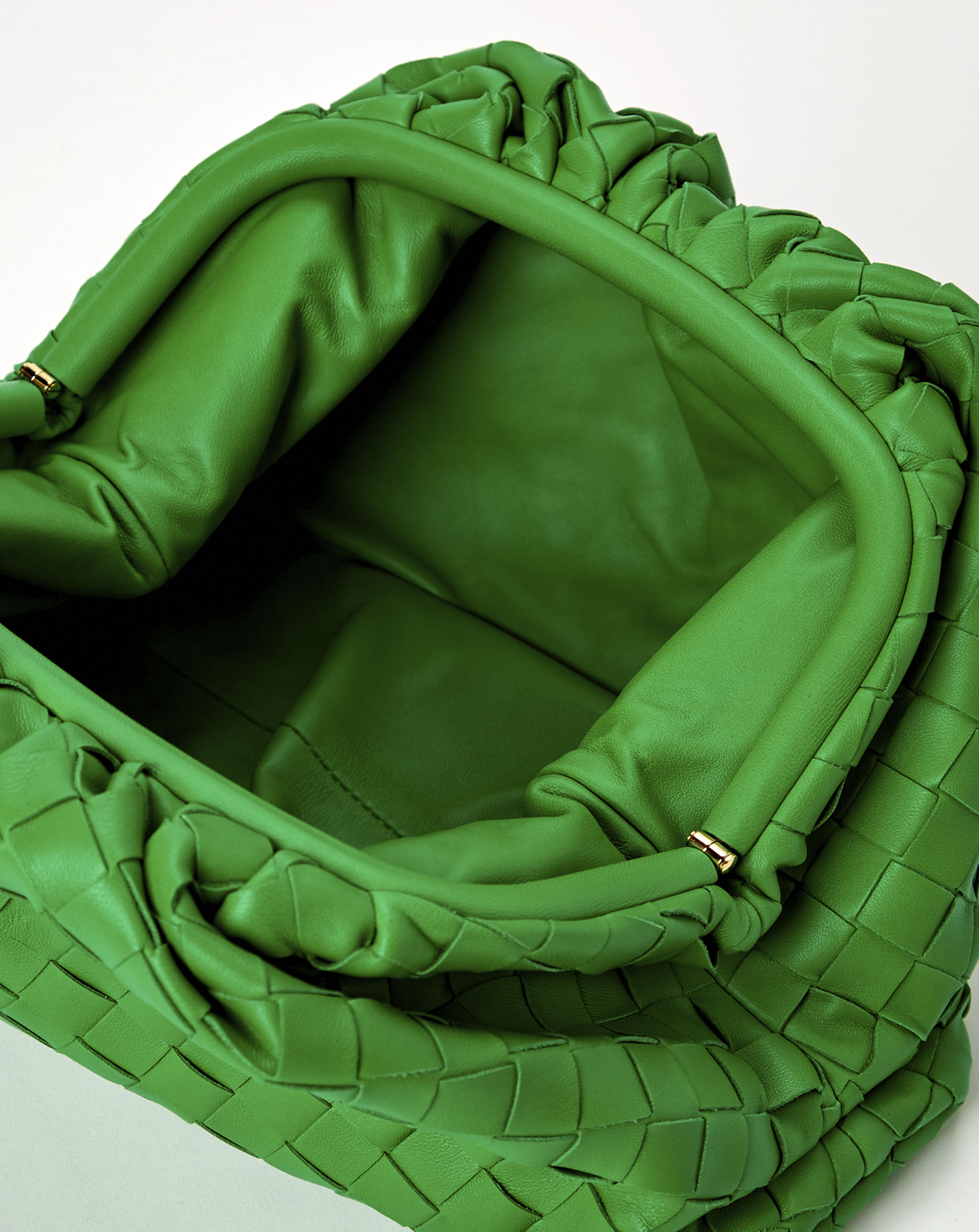 Teen Intrecciato Pouch