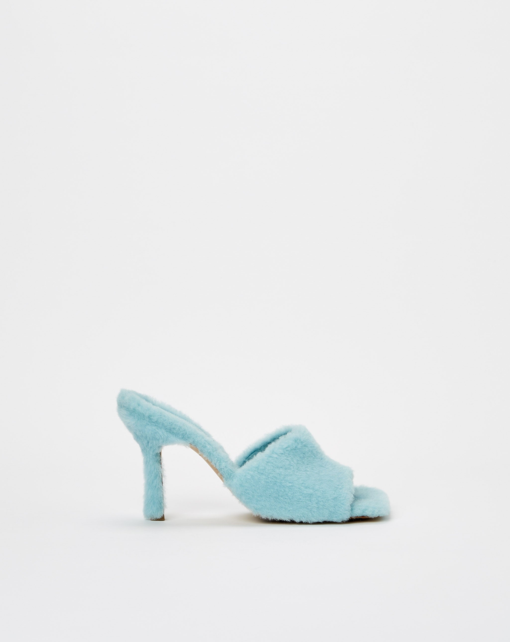 Stretch Mule Cozy Fur