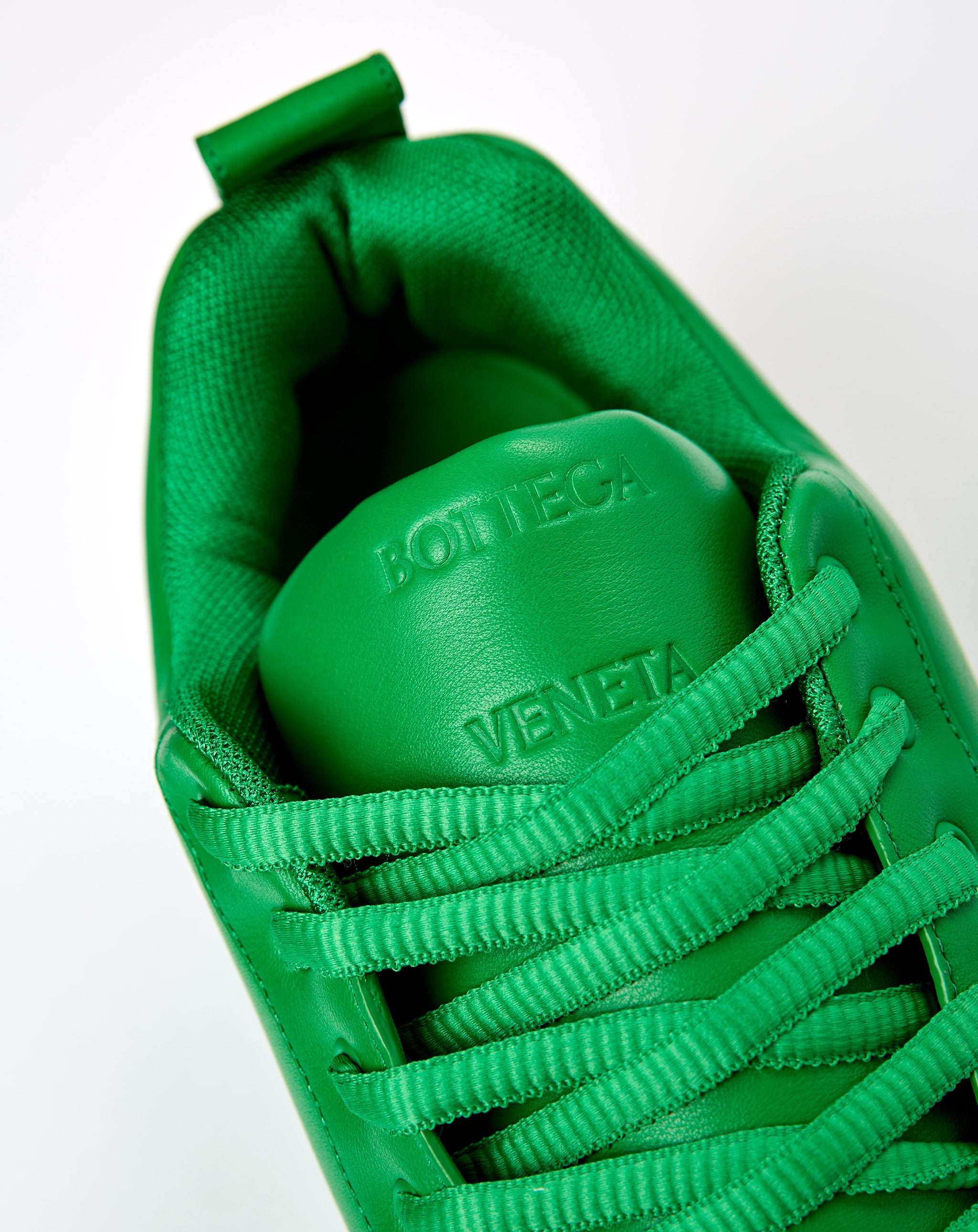 Sneaker Leather