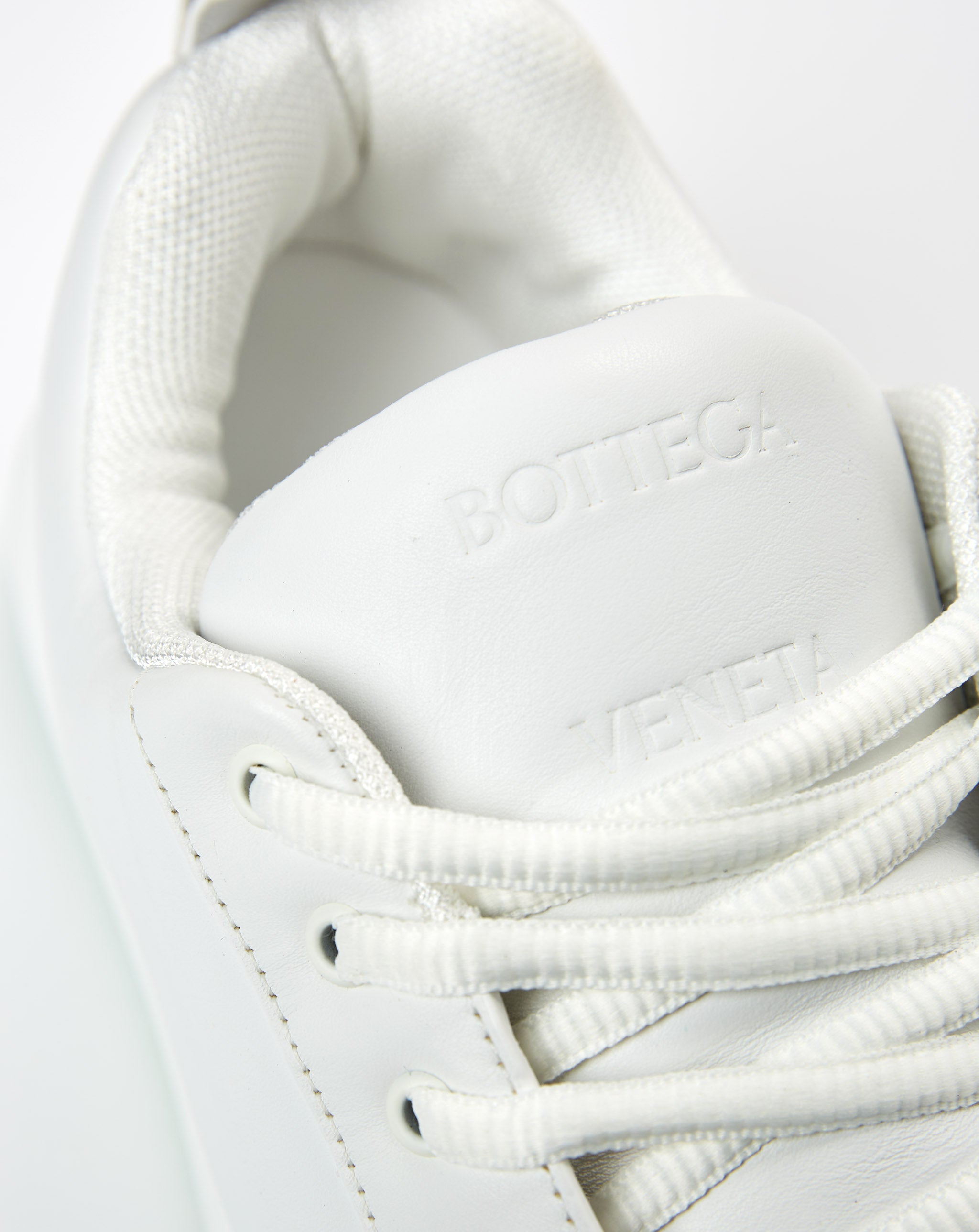 Sneaker Leather