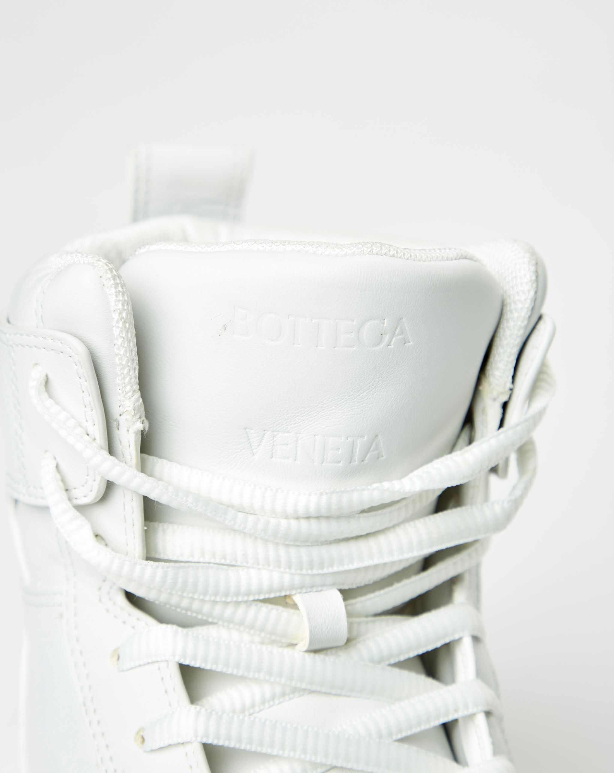 Sneaker Leather