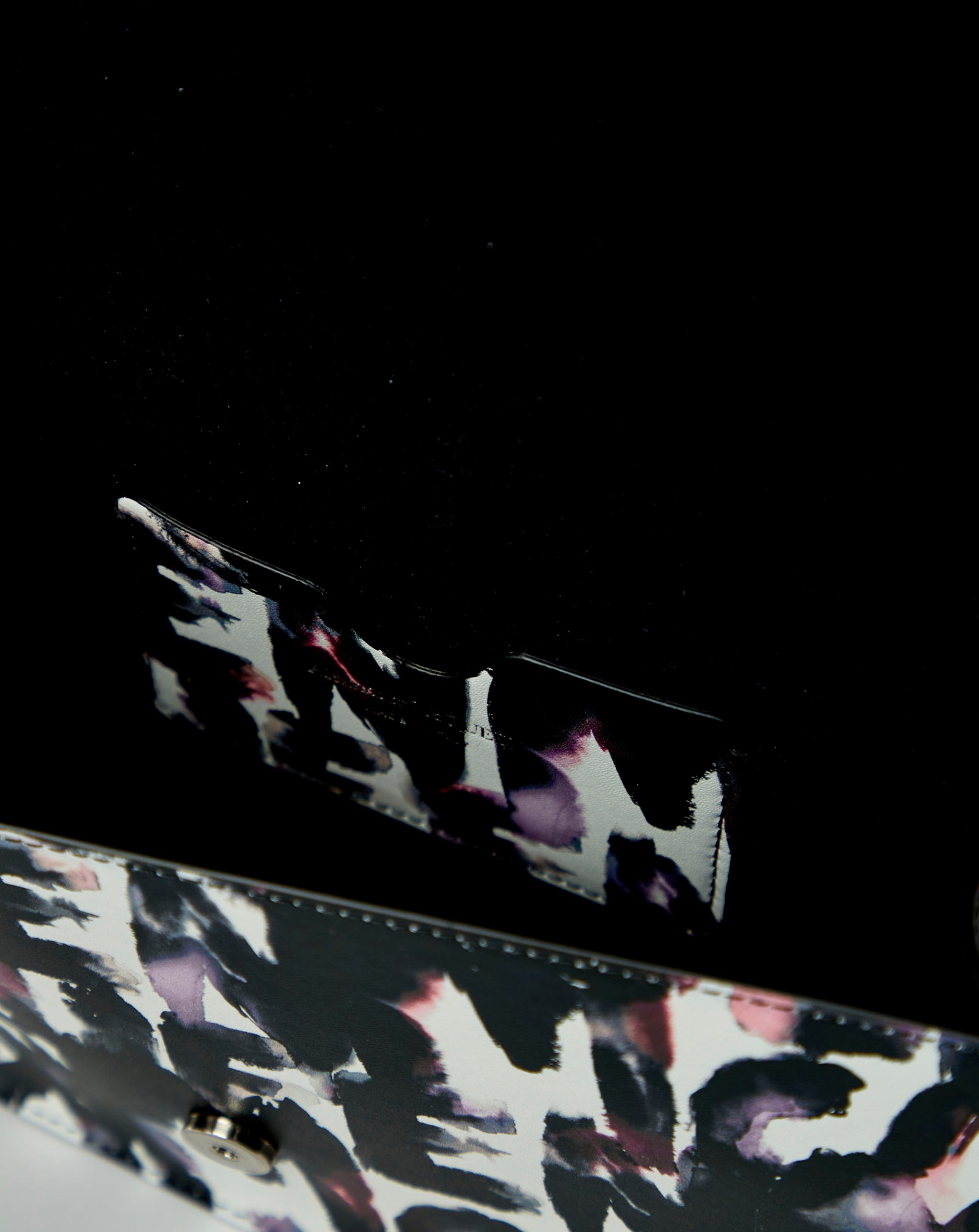 T.H. Medium Skull Bag