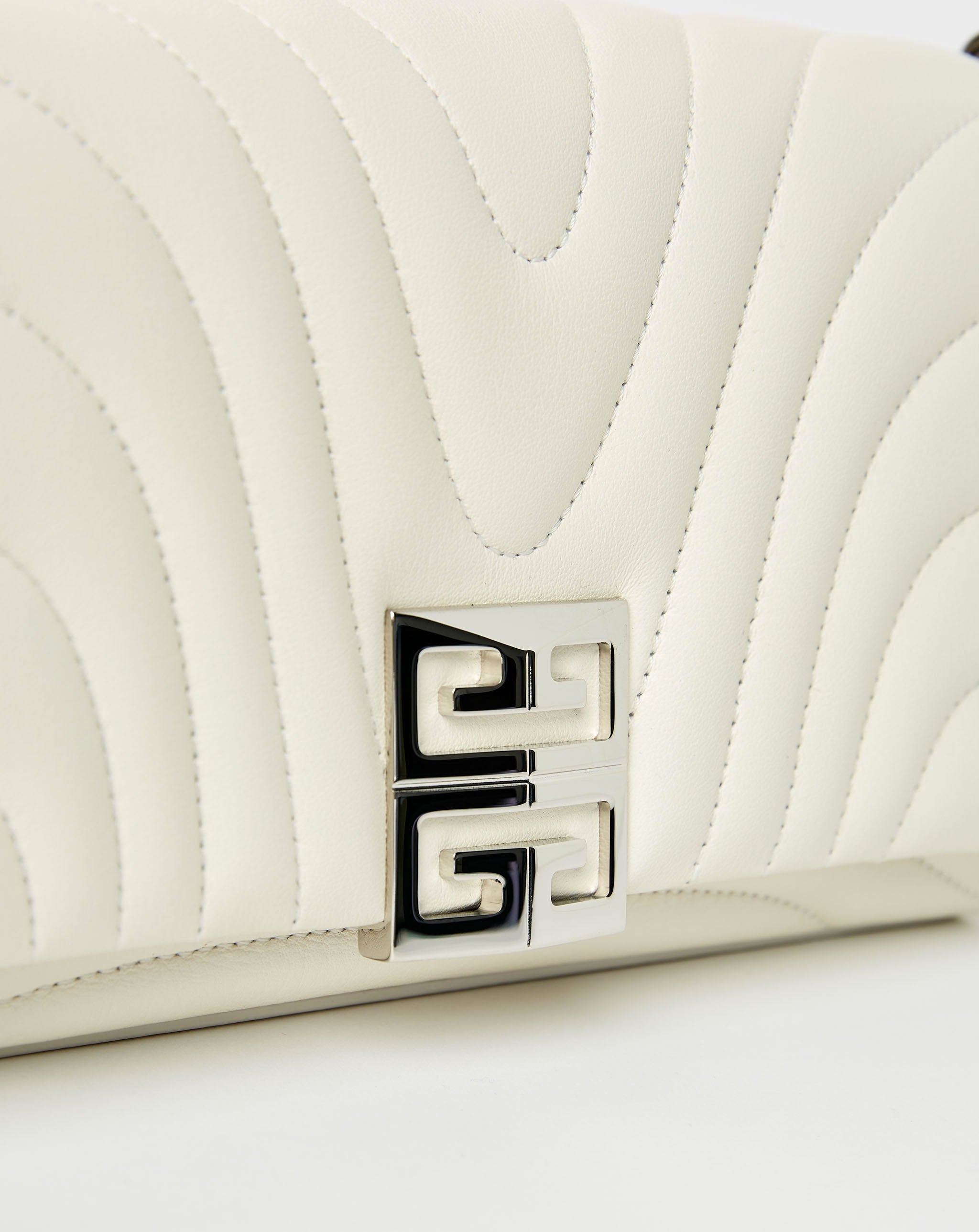 4G Soft Small Shoulder Bag