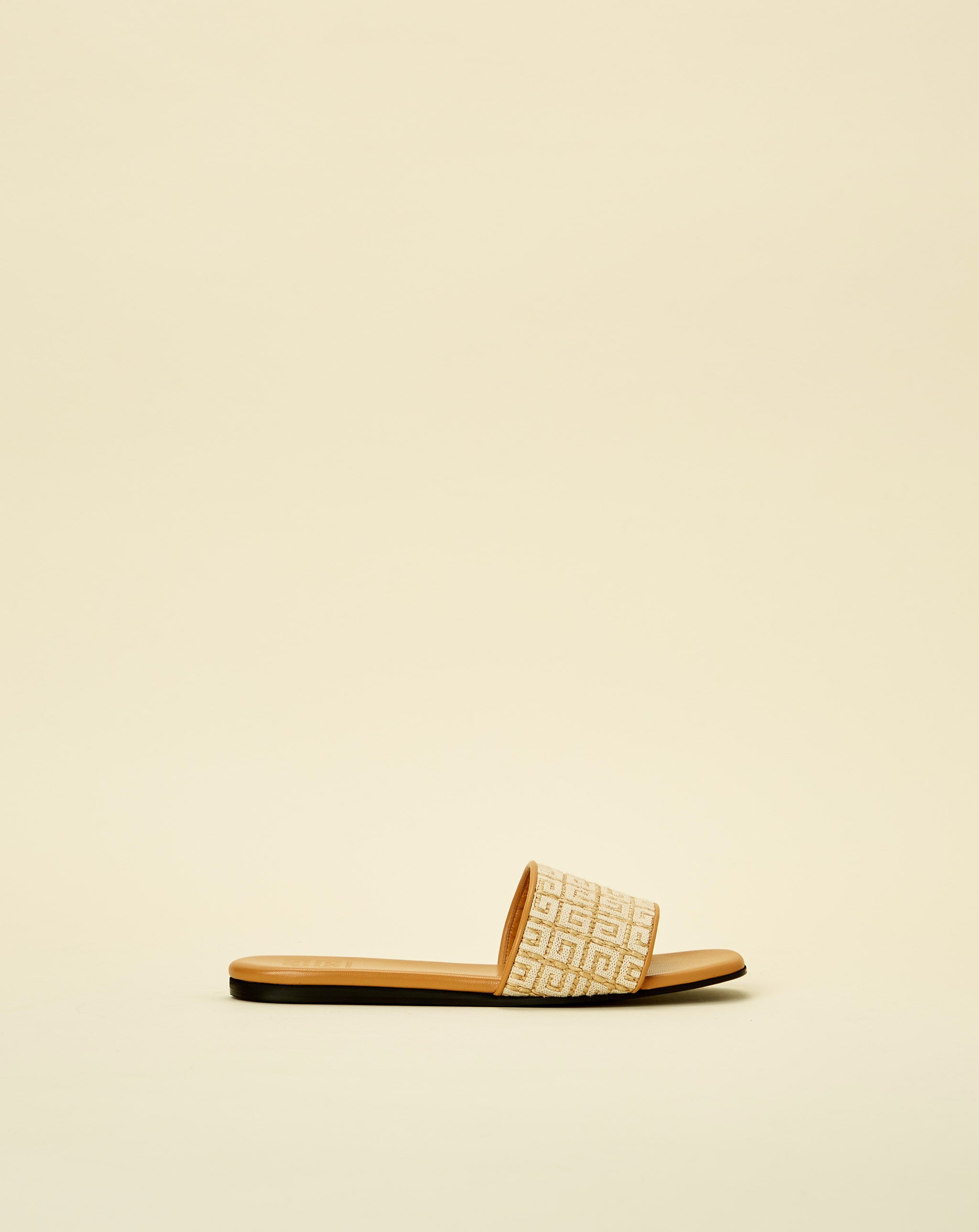 4G Flat Raffia Sandal