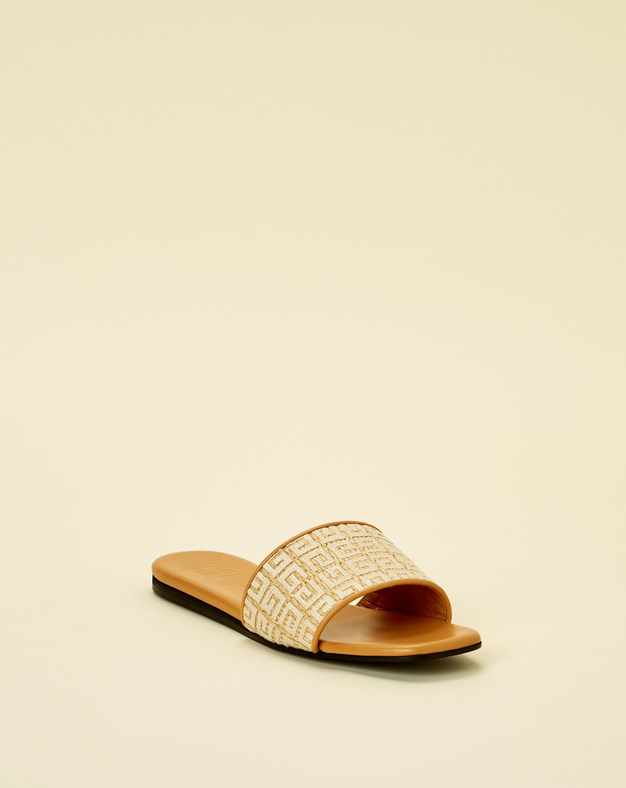 4G Flat Raffia Sandal