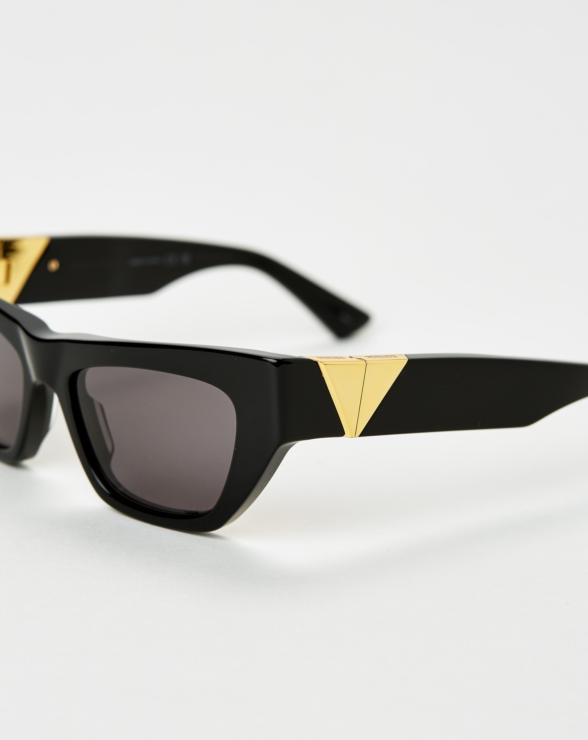 Black Cateye