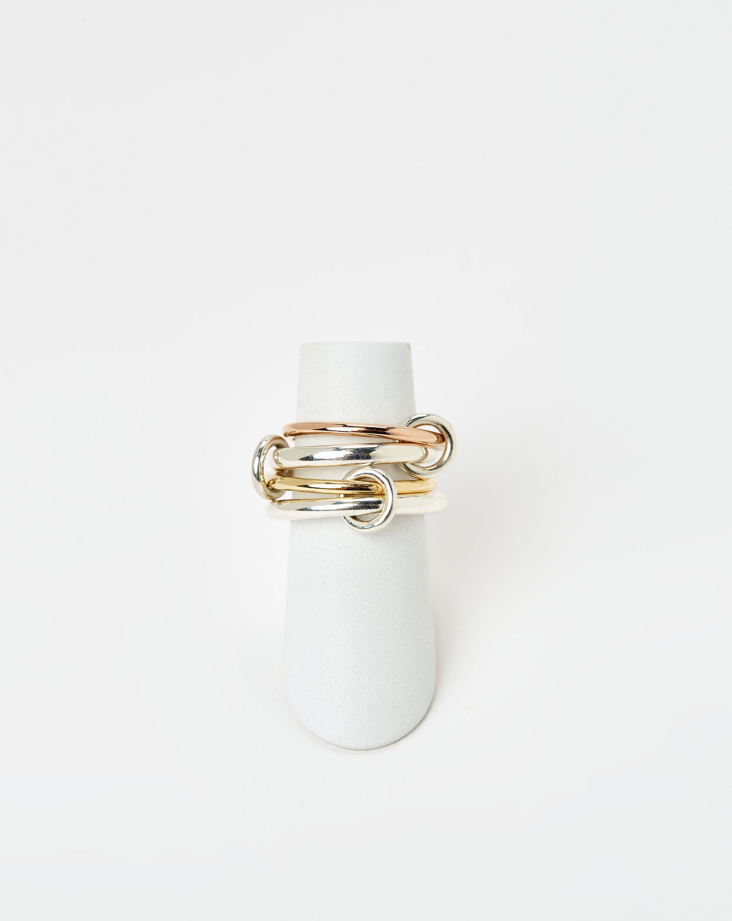 Hyacinth Four Linked Rings