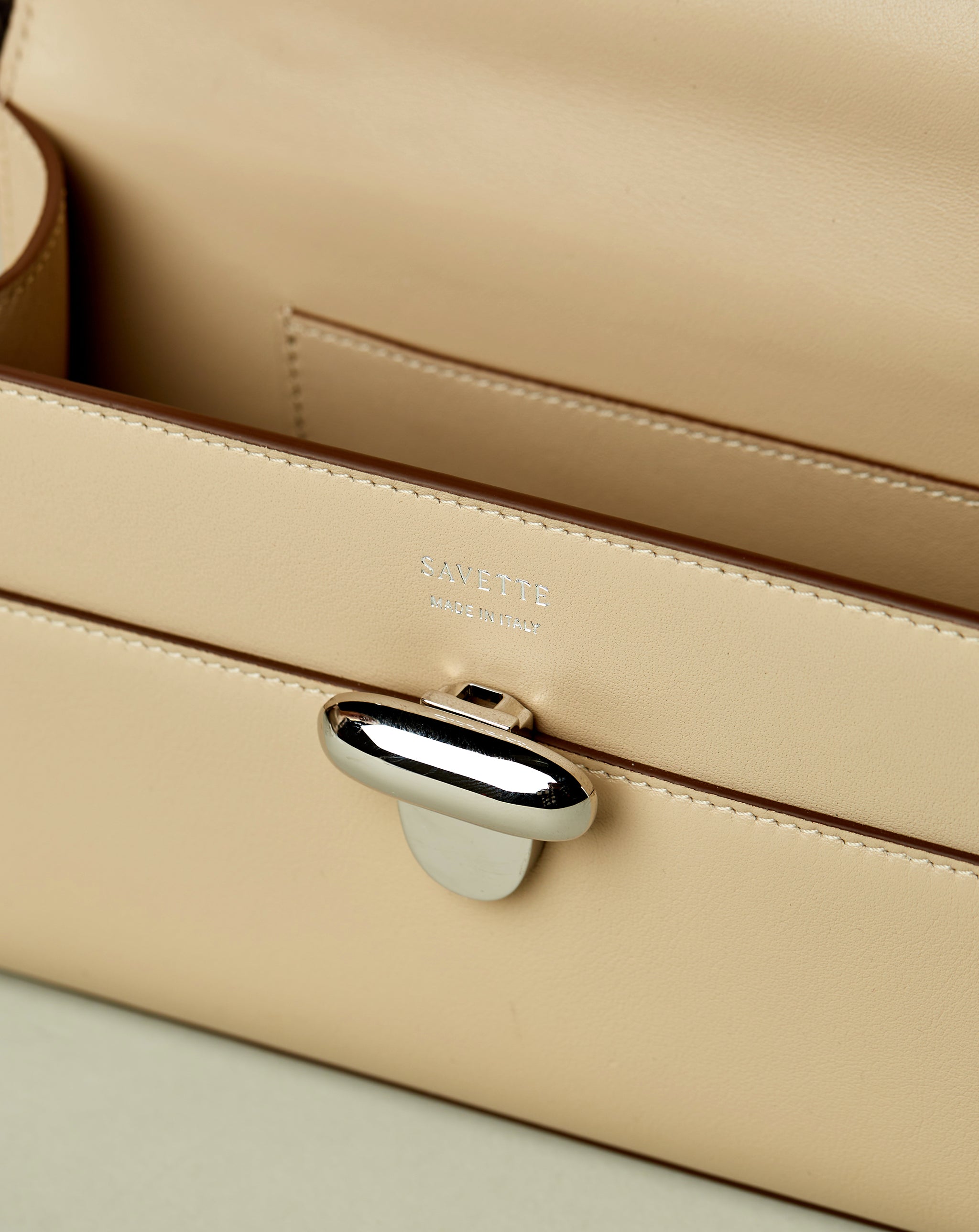 Pochette Ivory