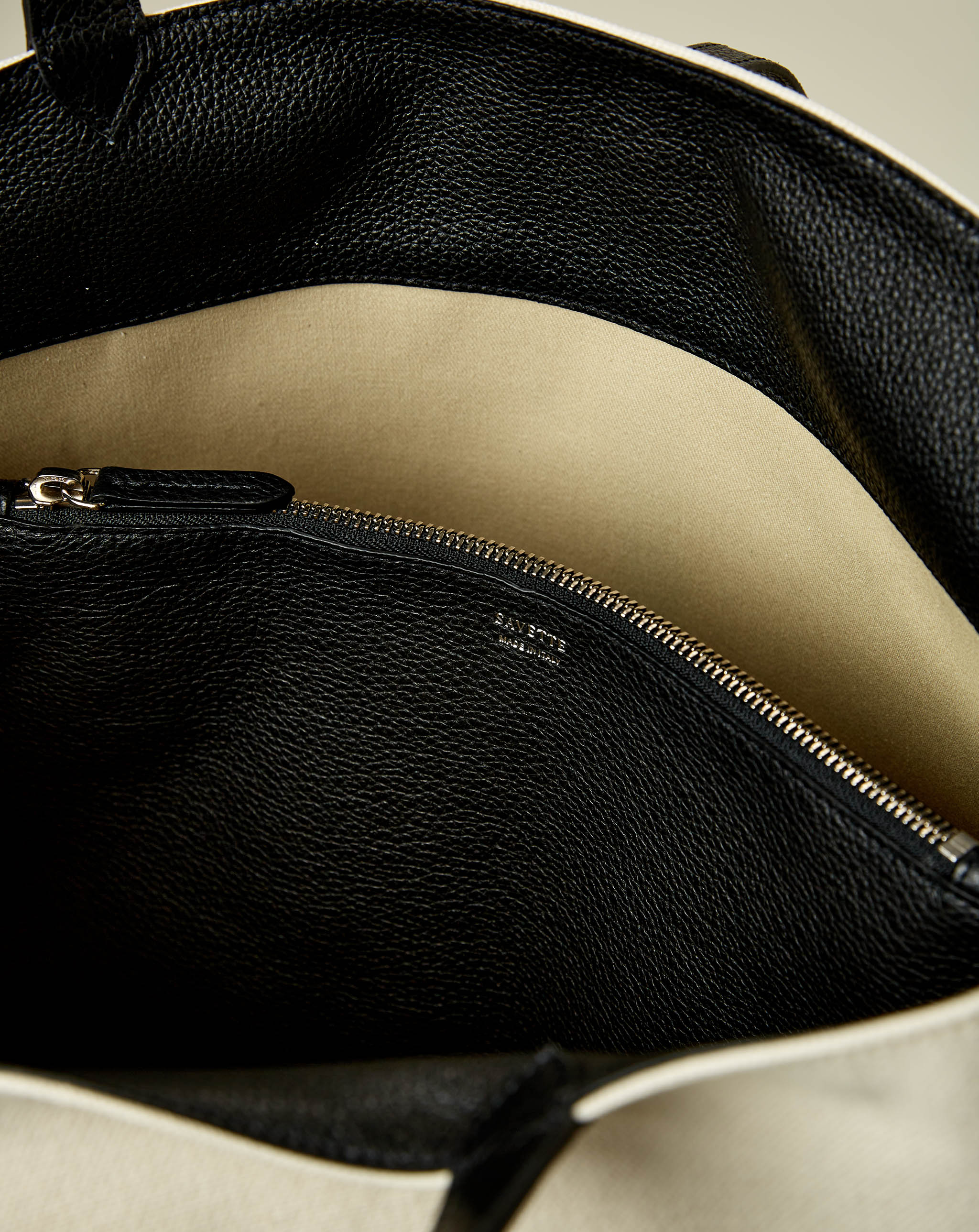 The Tote