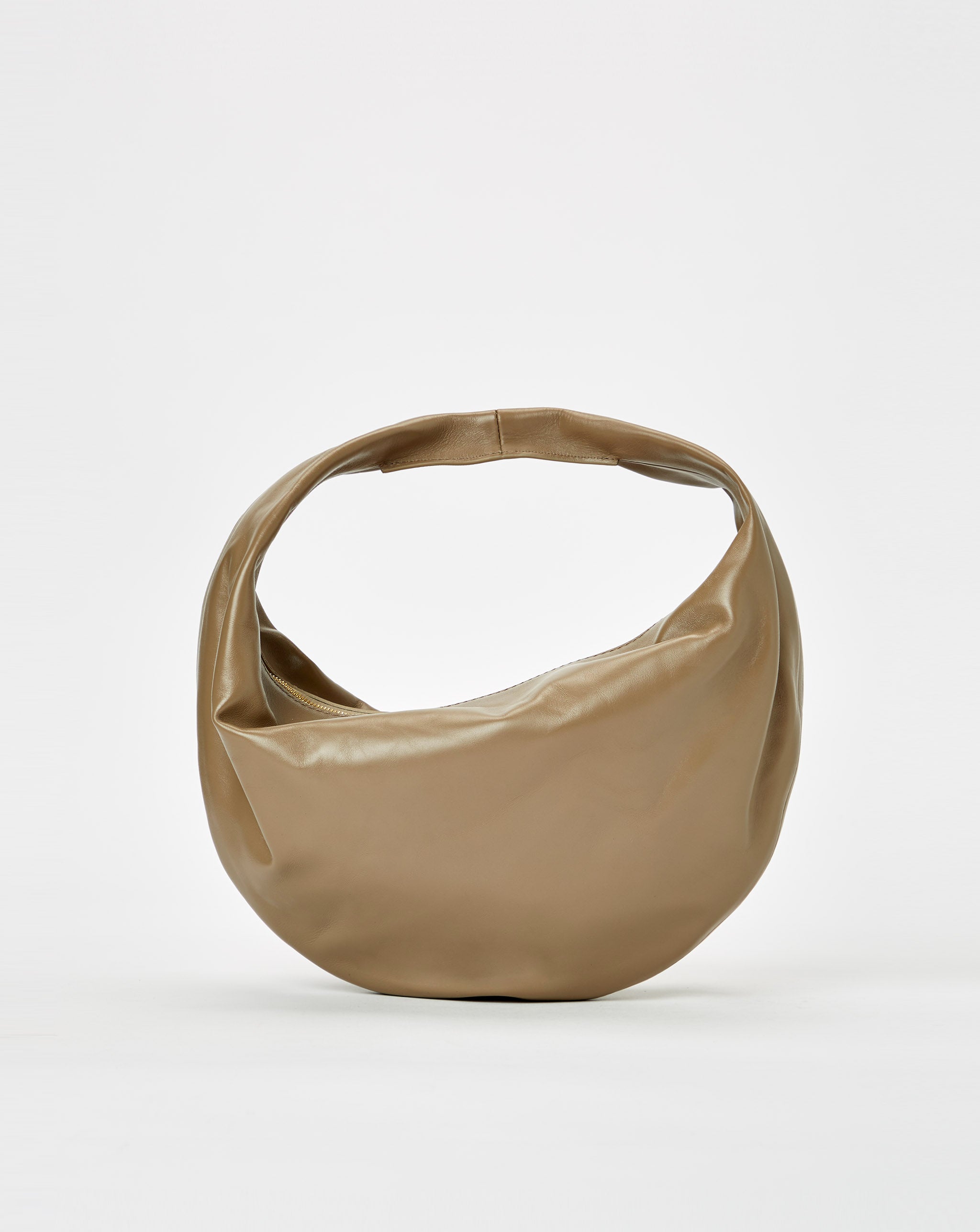 Olivia Hobo Medium