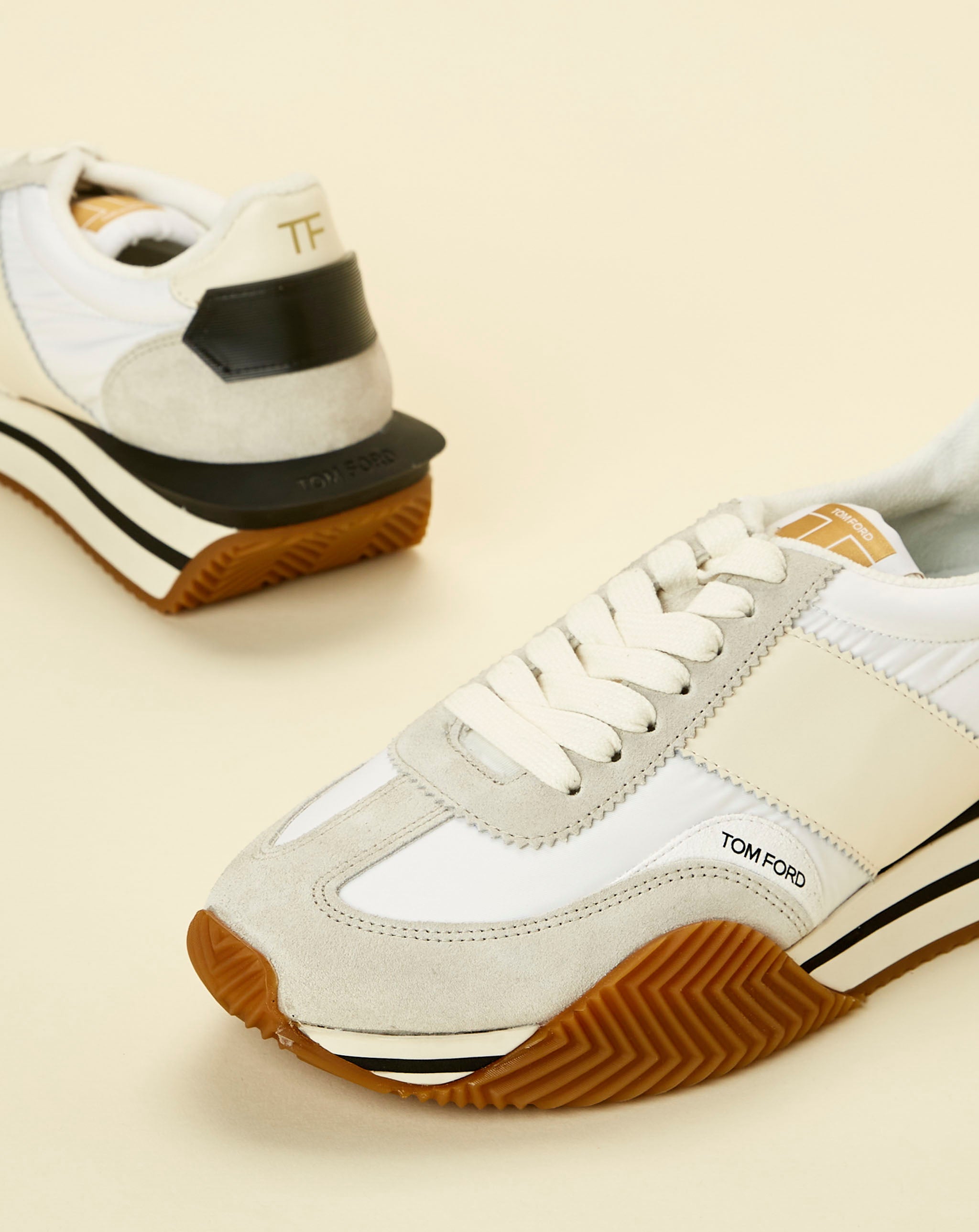 James Sneakers