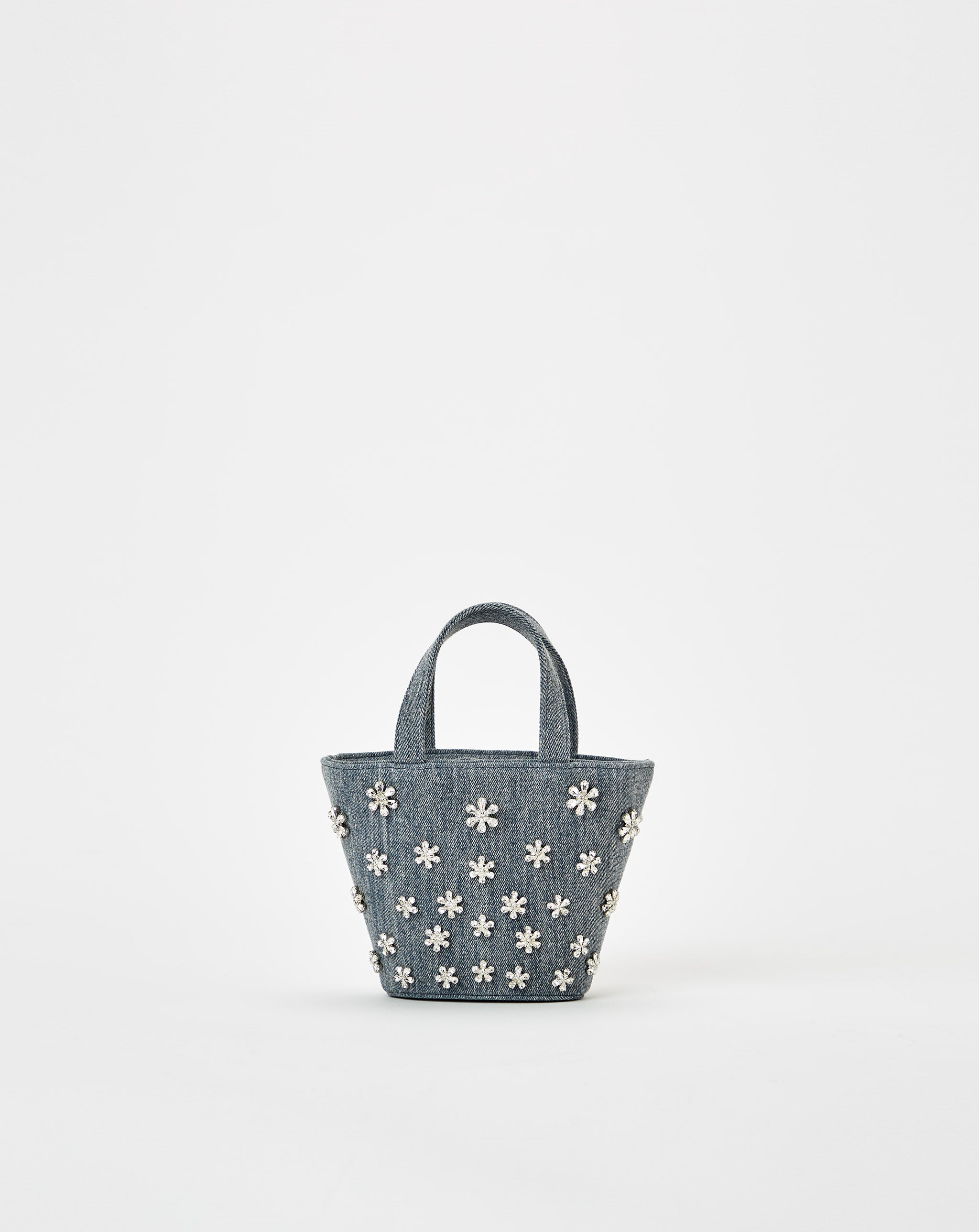 Lily Bucket With Daisy