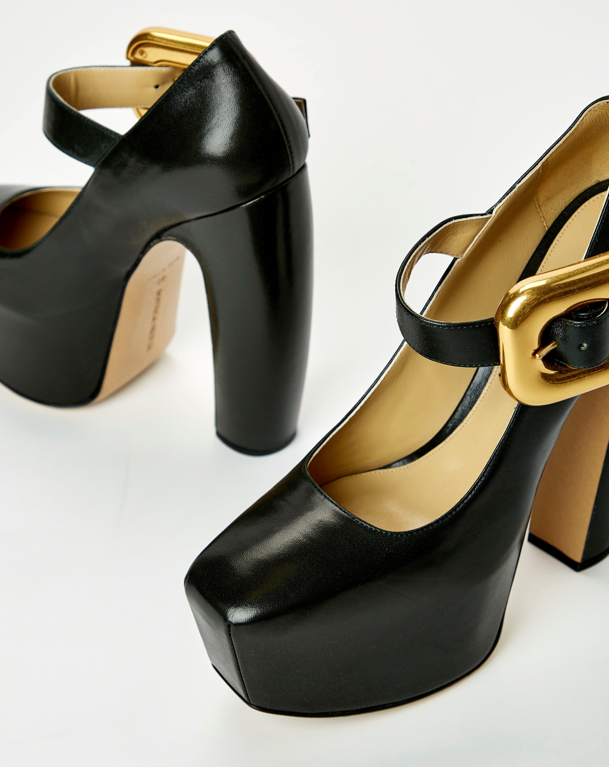 Platform Mary Jane