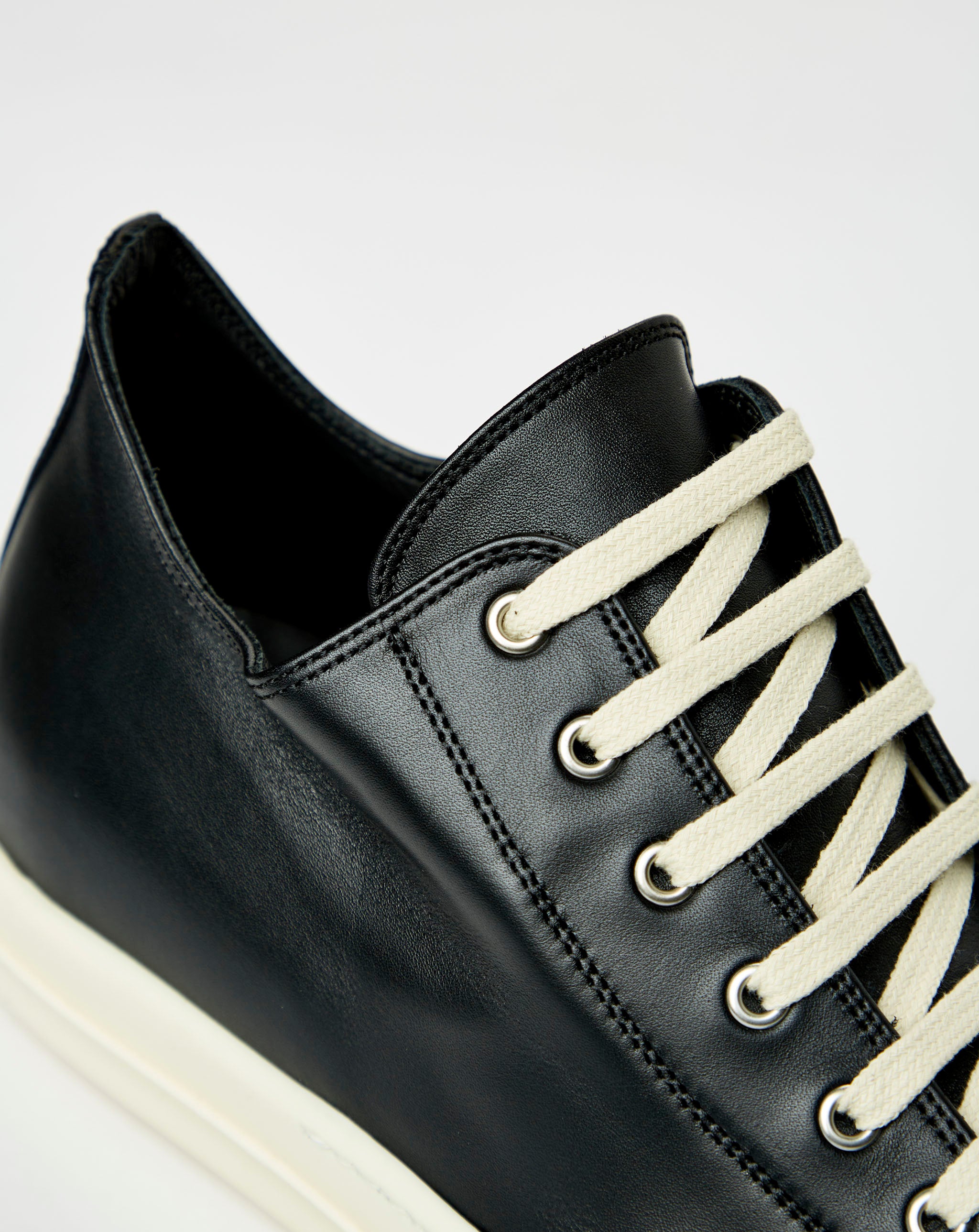 Low Top Ramone Sneaker